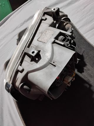 Piloto  original , delantero izquierdo r 25 V6 tur