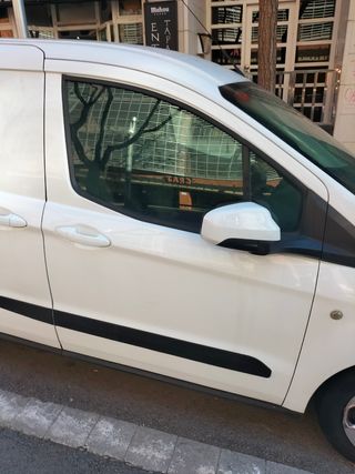Ford Transit Courier 2019