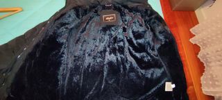 ABRIGO MUJER TIPO PLUMAS