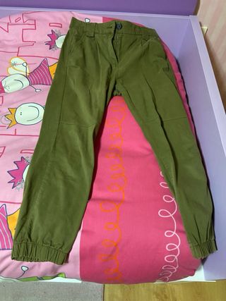 Pantalones cargo verde militar