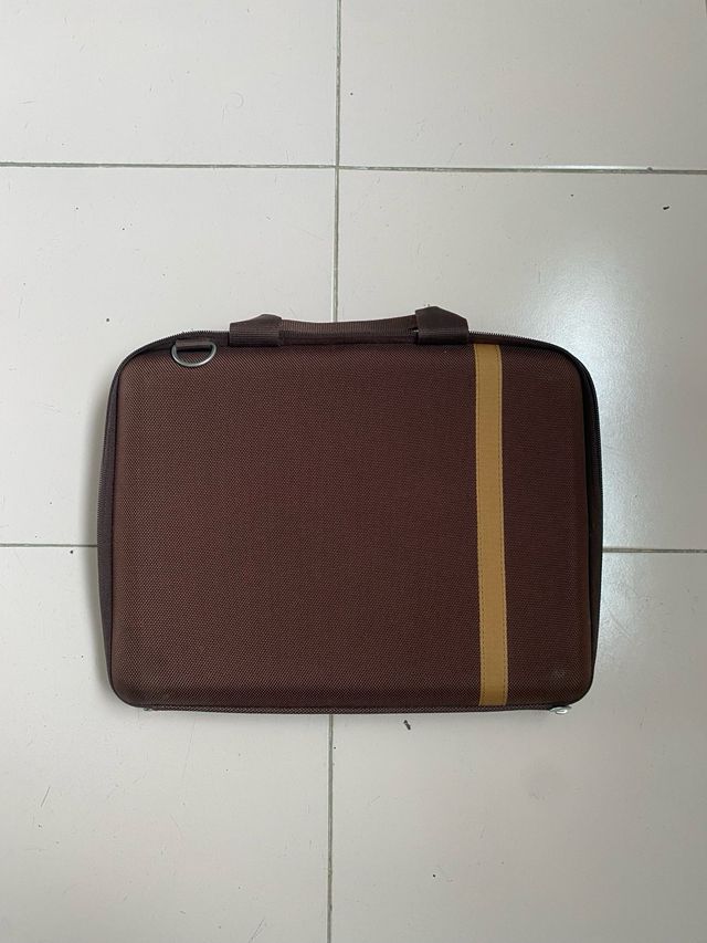 Maletin porta documentos