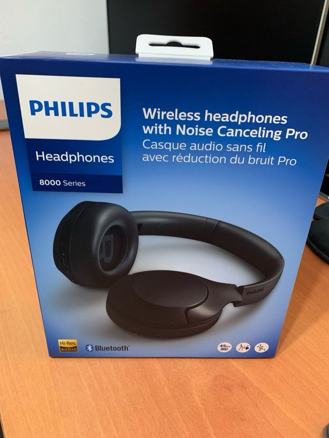 Fones de ouvido Philips série 8000