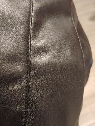 Pantalón polipiel