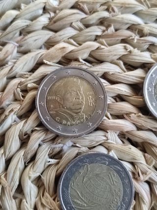 2 euro commemorativi Pascoli