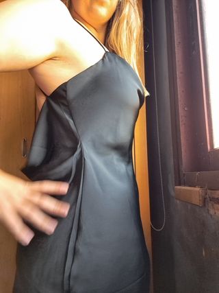 Vestido negro de seda de Mango