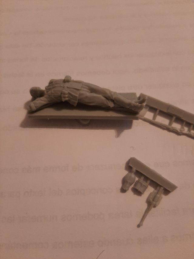 Soldado alemán descansando 1/35