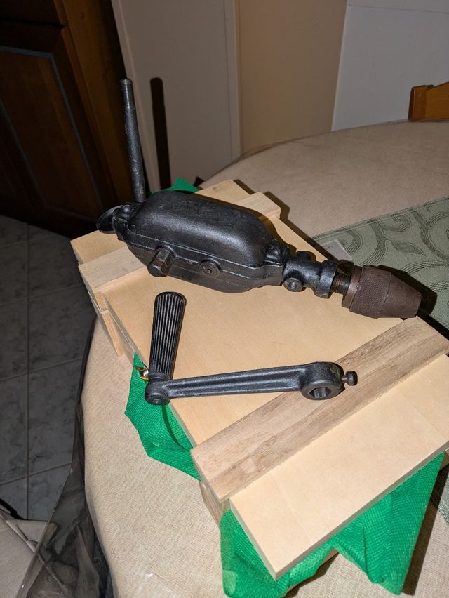 Trapano Manuale a Manovella Vintage PWW 13e