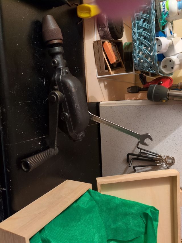 Trapano Manuale a Manovella Vintage PWW 13e