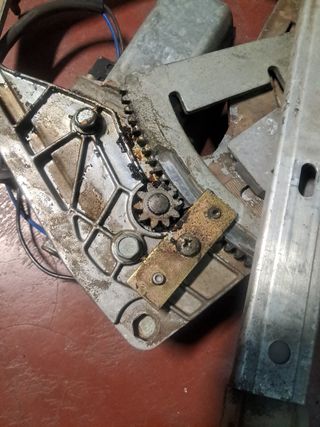 Elevalunas delantero derecho bmw e28