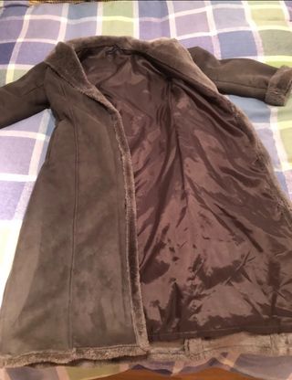 Abrigo gris piel vuelta