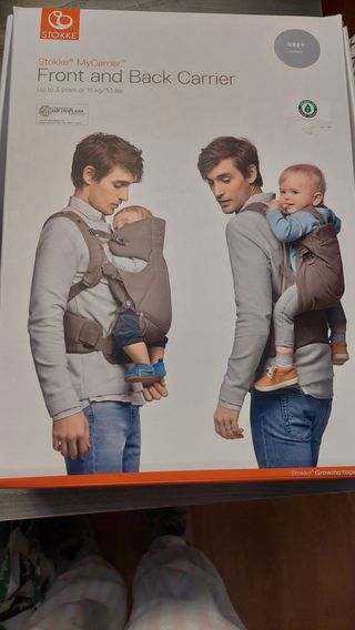 Mochila porta bebés stokke