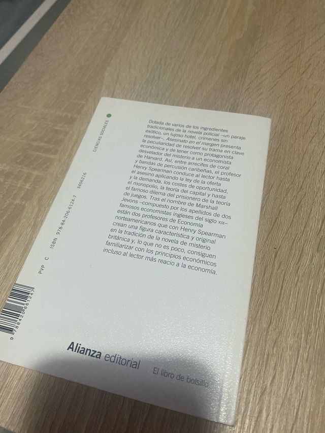 Asesinato en el margen (Spanish Edition)