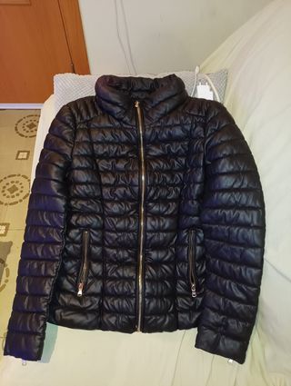 Se vende chaqueta de niña 
