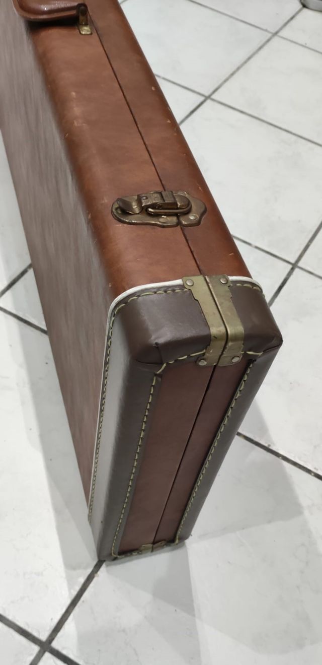 Estuche rígido original de Gibson USA vintage