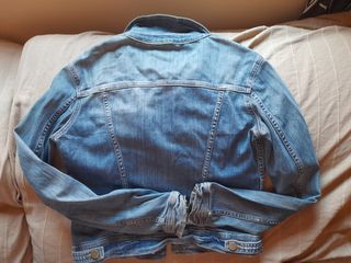 Cazadora vaquera Zara