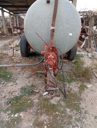 Cuba de riego para tractor