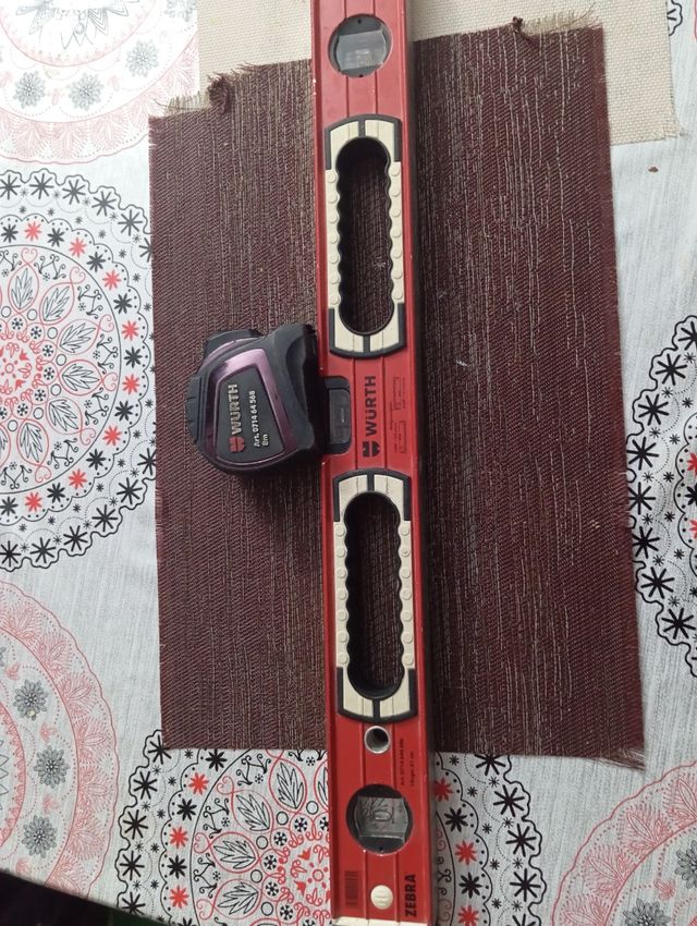 Nivel zebra 61cm y metro 8m wurth