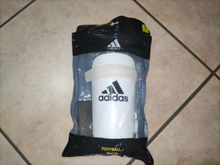 Parastinchi Adidas
