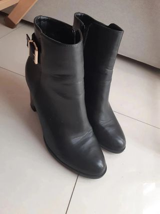 Botines de tacón