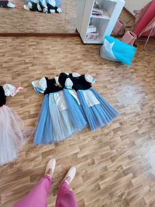 Abito contadinella in velluto e tulle