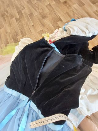 Abito contadinella in velluto e tulle