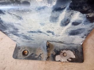 Soporte rueda repuesto Nissan Terrano 