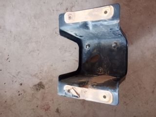 Soporte rueda repuesto Nissan Terrano 