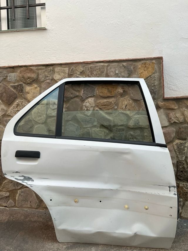 Puerta Peugeot 106