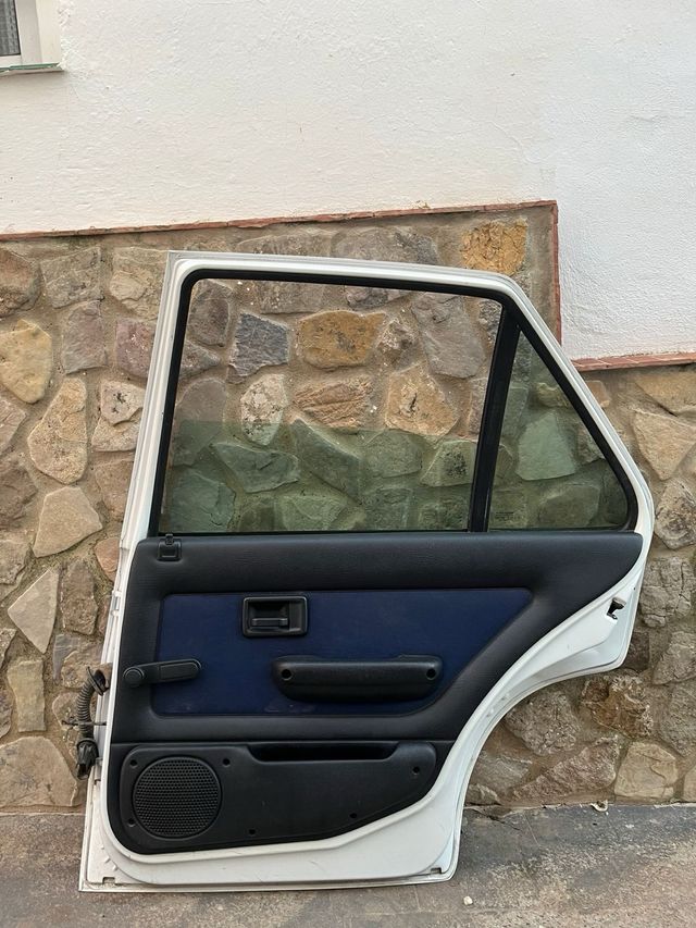 Puerta Peugeot 106