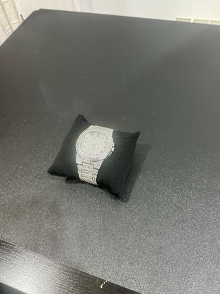 Reloj brillante