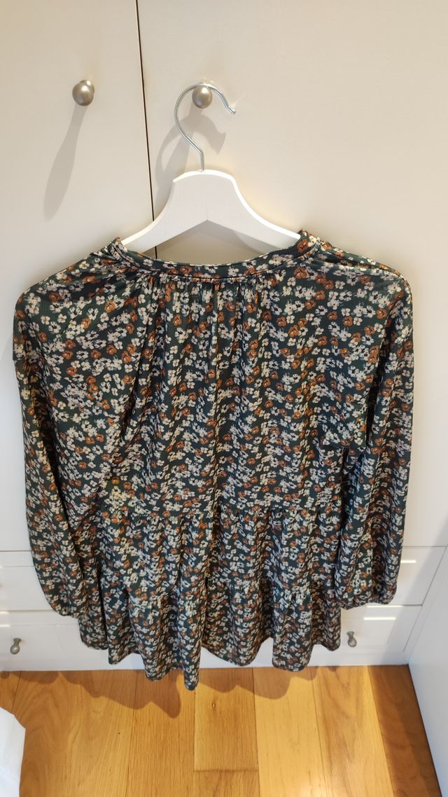 Vestido florecitas verde Pull&Bear