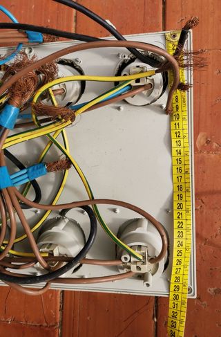 Quadro elettrico industriale con prese