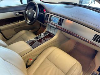 Jaguar XF 2009