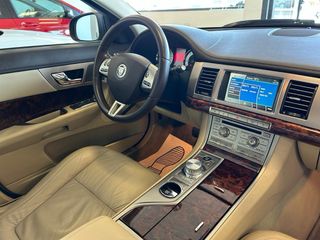 Jaguar XF 2009