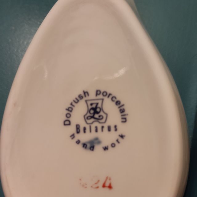 Servilletero, salpimentero Matrioska y cuchara