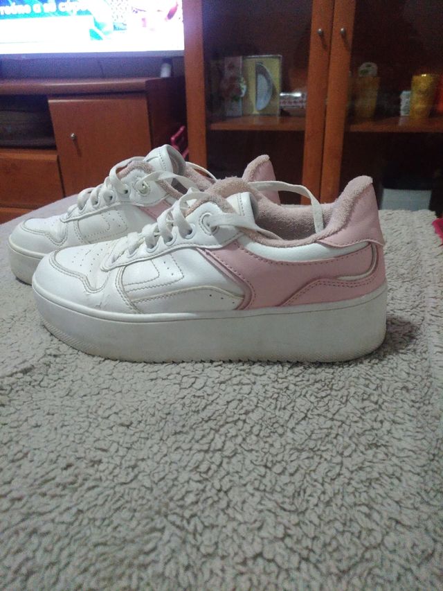 Zapatillas deportivas mujer talla 35.