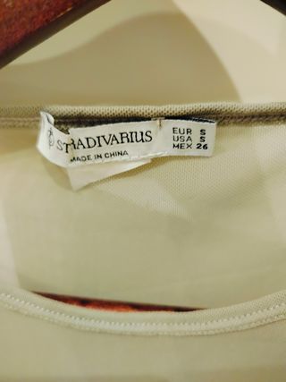 Camiseta mujer Stradivarius 