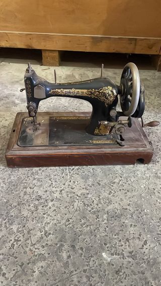 Maquina coser Singer