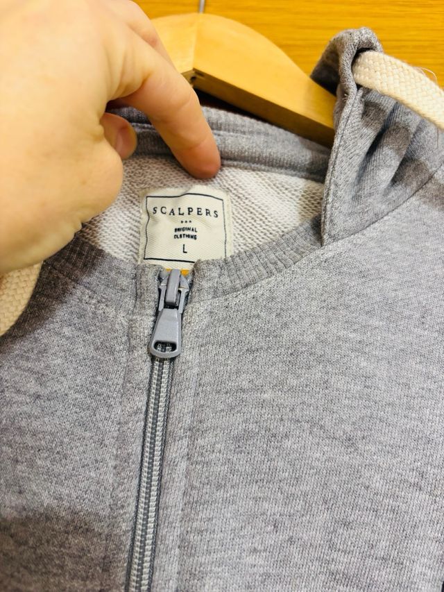 Sudadera Scalper capucha gris T.L