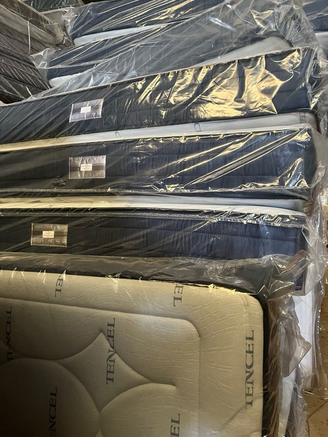 desde 165e COLCHONES NUEVOS