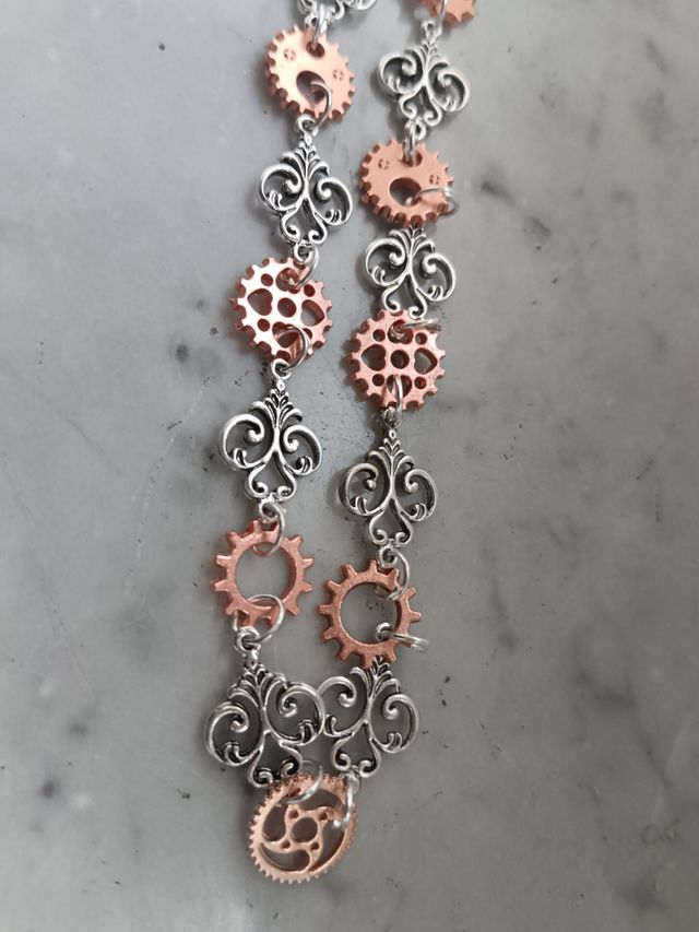 Collana bigiotteria steampunk elegante