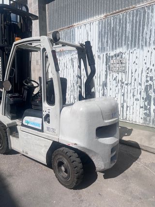 CARRETILLA UNICARRIES NISSAN 3.2 TN TRIPLE 6 m. MA