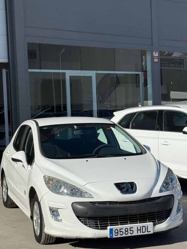 Peugeot 308 2012