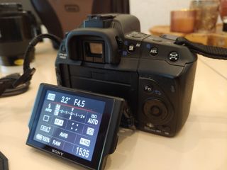 Sony Alpha A300 Sigma 10 20. Algo negociable.