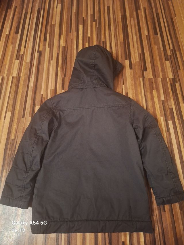 Abrigo de niño tipo Barbour en buen estado.