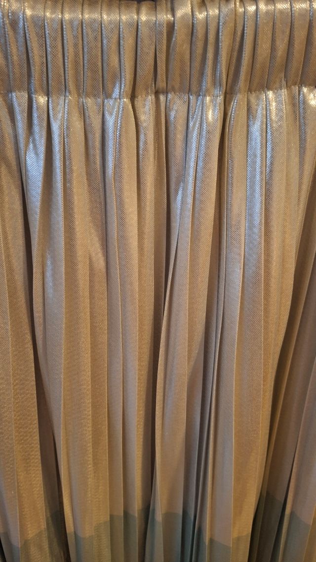 FALDA PLISADA METALIZADA