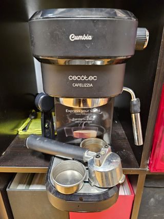 Cafetera cecotec cafelizzia