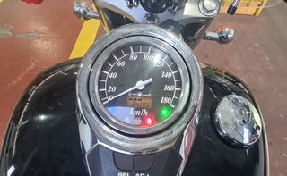 Moto Suzuki Intruder 800