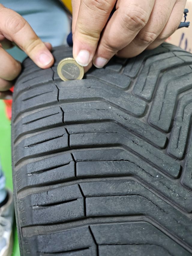 LLANTAS BMW 18" CON NEUMÁTICOS