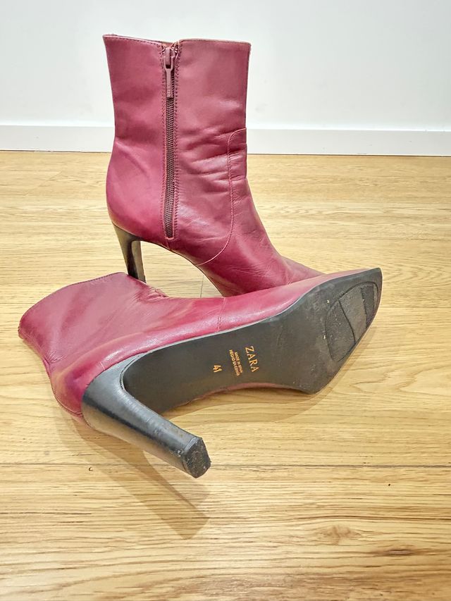 Botines tacon piel Zara color burdeos T.41